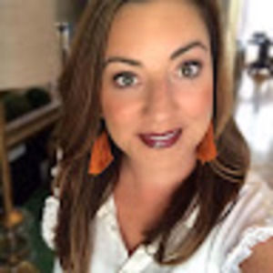 Meet your Posher, Jacy
